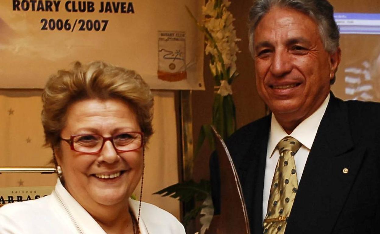 El Centre Artístic Musical, Esperanza Salvatierra y Pep Segarra, premios 9 d'Octubre Vila de Xàbia