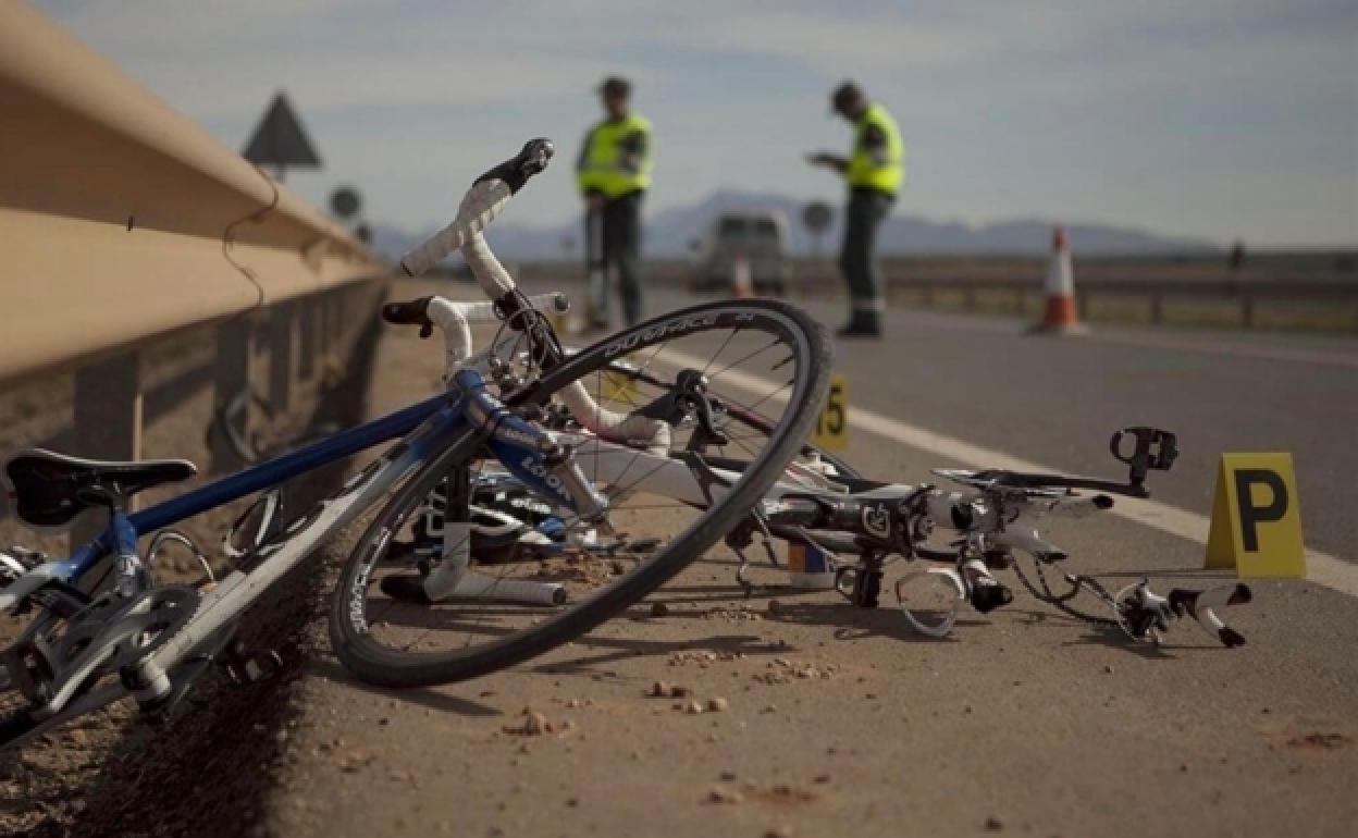 Imagen de archivo de las consecuencias de un atropello a un ciclista.