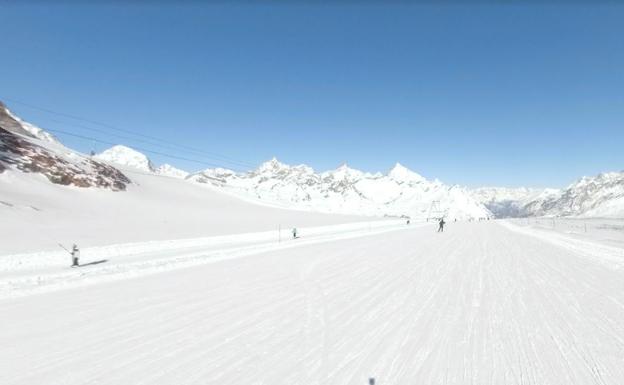 Pista de esquí cercana al glaciar Theodul. 