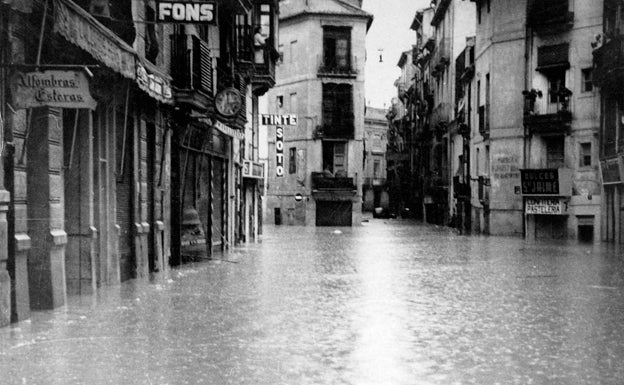 Imagen principal - Riada de 1957 Valencia | La catástrofe que cambió Valencia