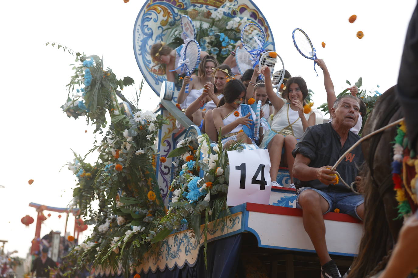 Fotos: La Batalla de Flores pone punto y final a la Feria de Julio