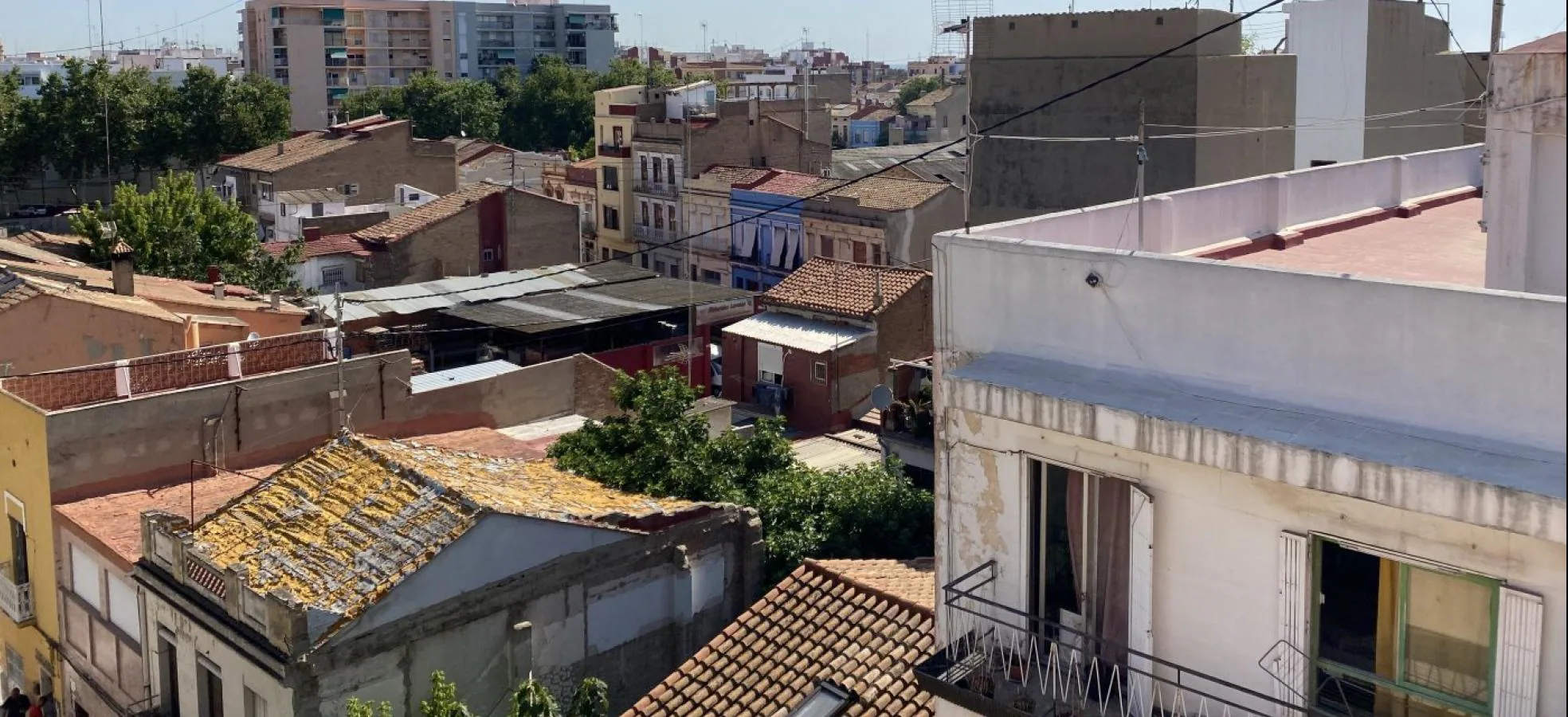 Vivienda en el Cabanyal, Valencia | 220 ofertas pujan por una de las 23 casas  en subasta del Cabanyal | Las Provincias