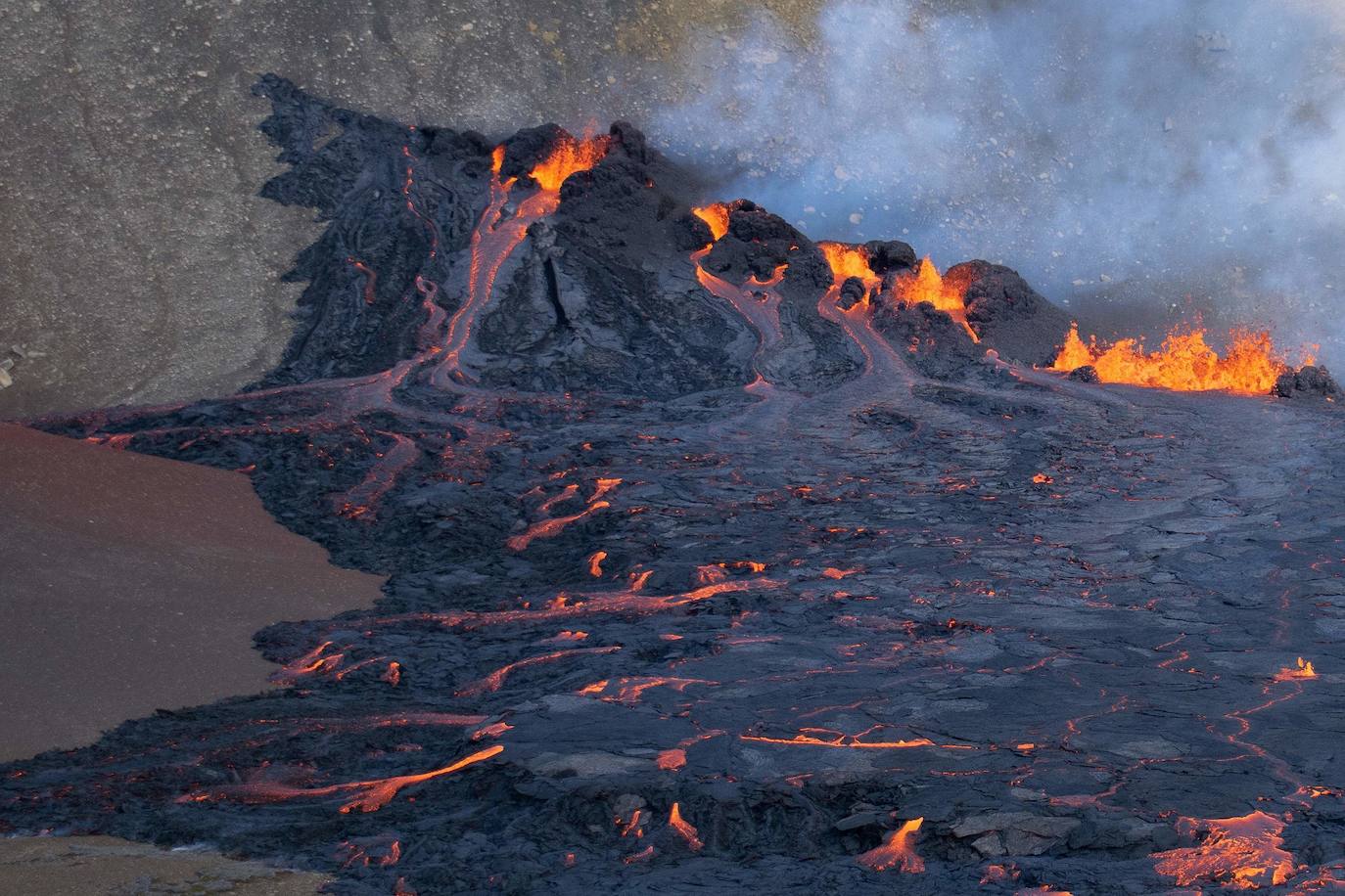 Fotos: Un volcán entra en erupción en Islandia