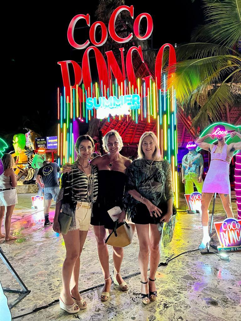 Leonor Rodríguez, María José Lladró y Esther Barrera en Punta Cana.