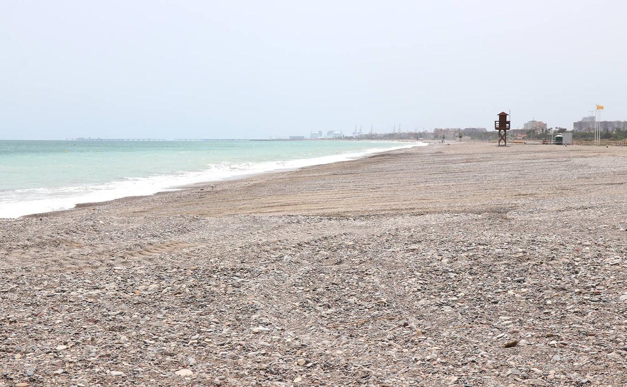 La playa de Almardà de Sagunto. 