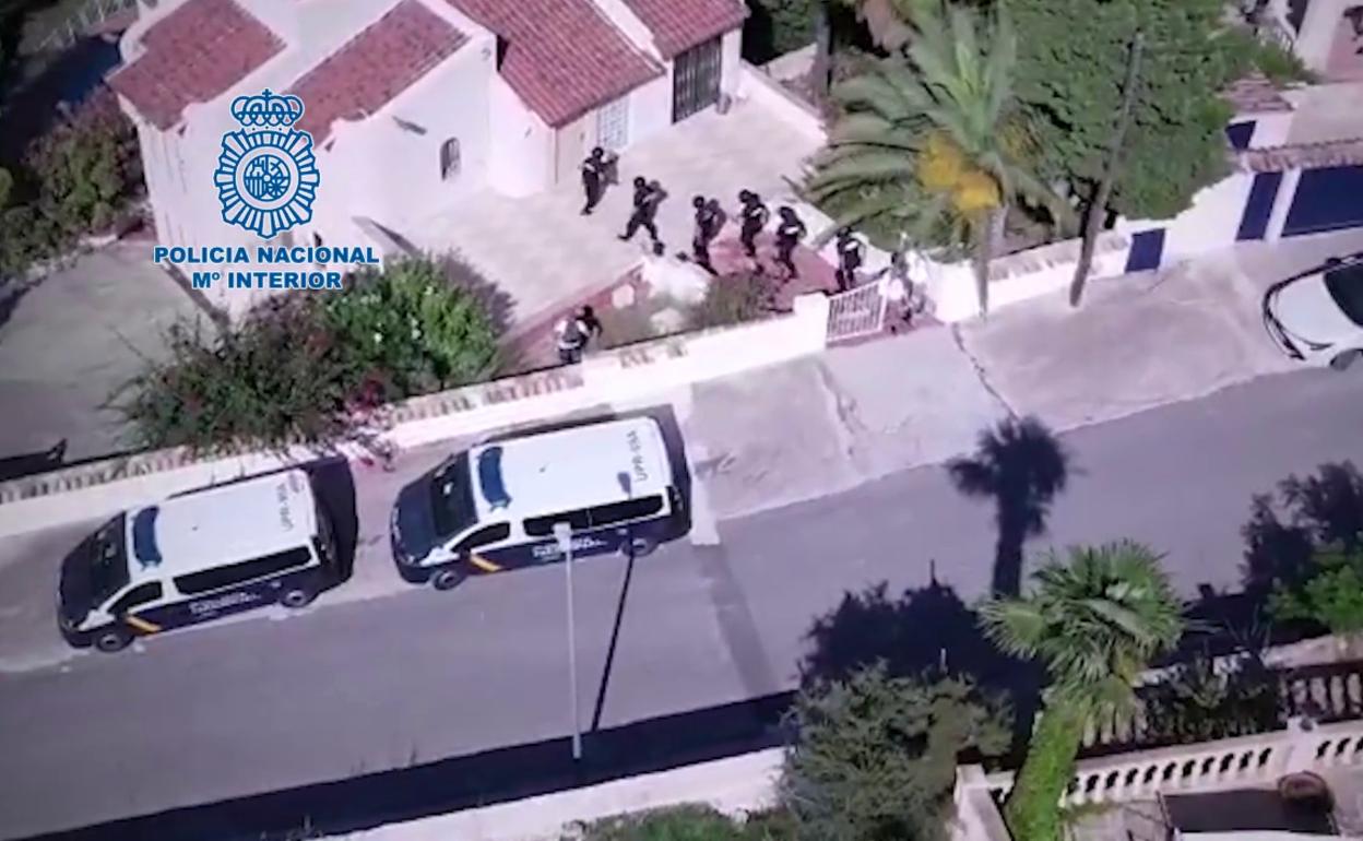 Imagen de una de las entradas realizadas por la Policía Nacional