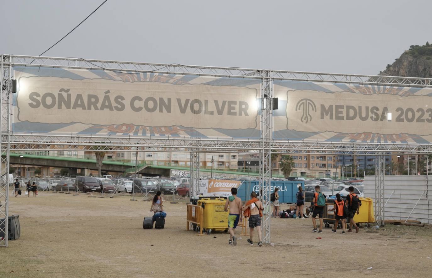 Fotos: Así ha quedado el recinto del festival Medusa tras la tormenta de arena