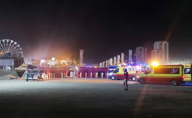 Galería. Caos en el Festival Medusa tras la caída de parte del escenario por fuertes ráfagas de viento.