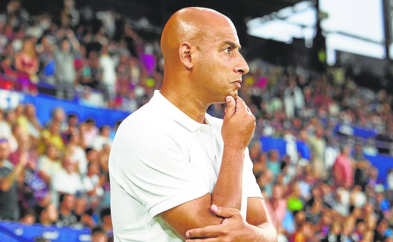 Mehdi Nafti, durante el partido del viernes. 