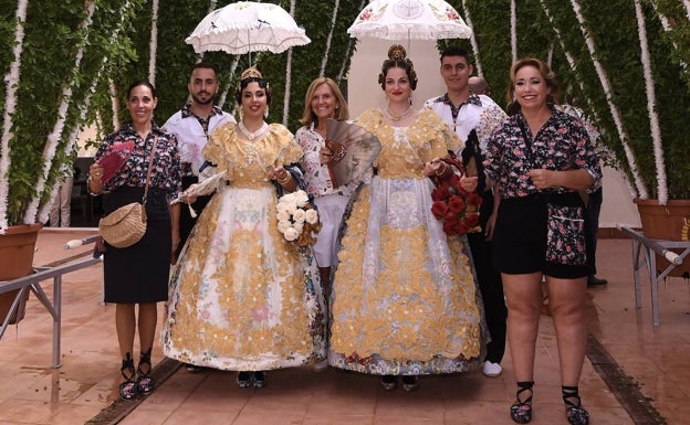 Imagen principal - Varios momento de la celebración. 