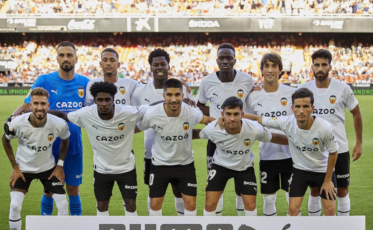 Los once jugadores que saltaron de inicio en el duelo ante el Girona