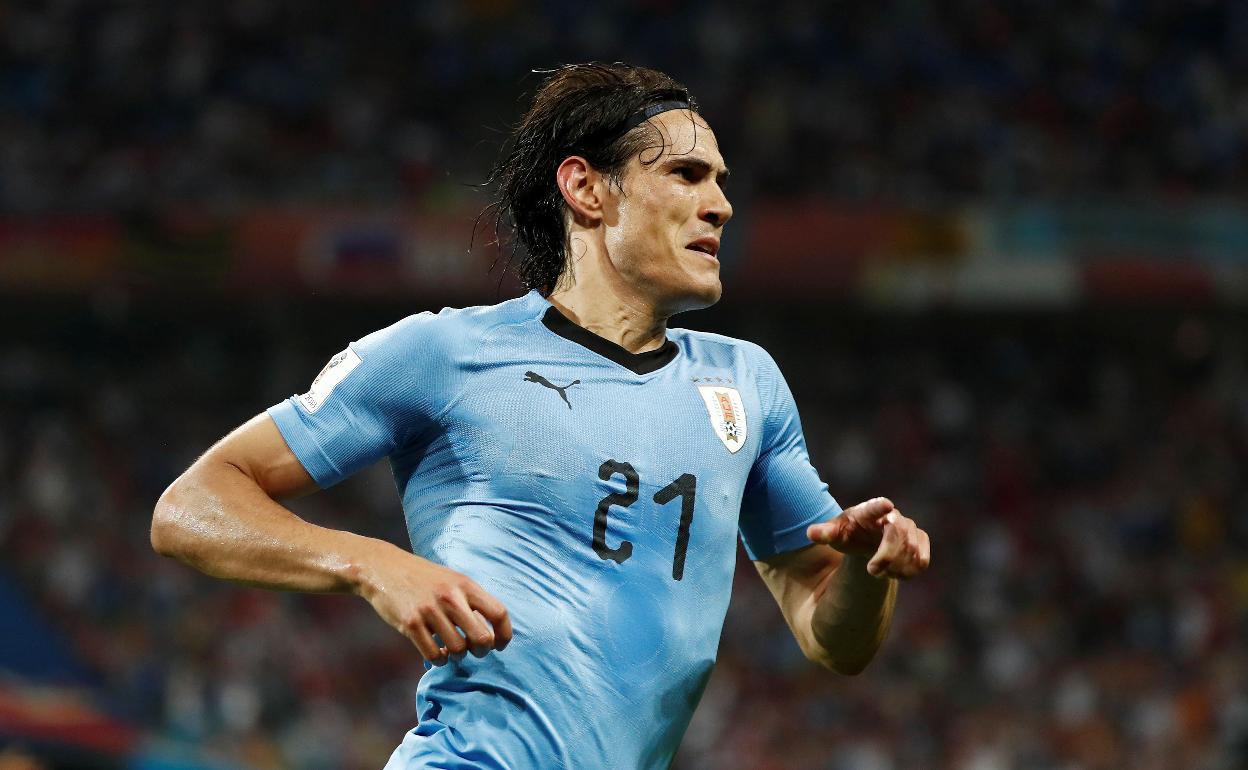 Edinson Cavani, celebrando un tanto con Uruguay. 