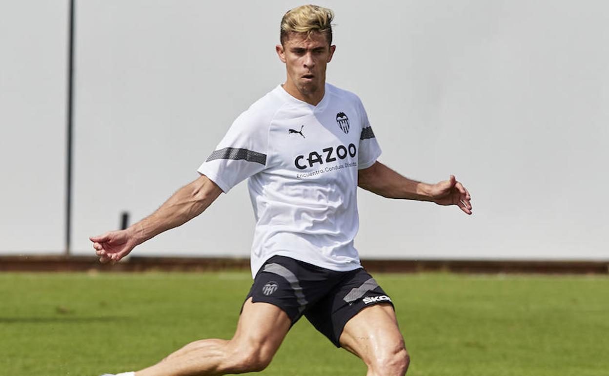 Gabriel Paulista, durante un entrenamiento de esta pretemporada, en una imagen de archivo.