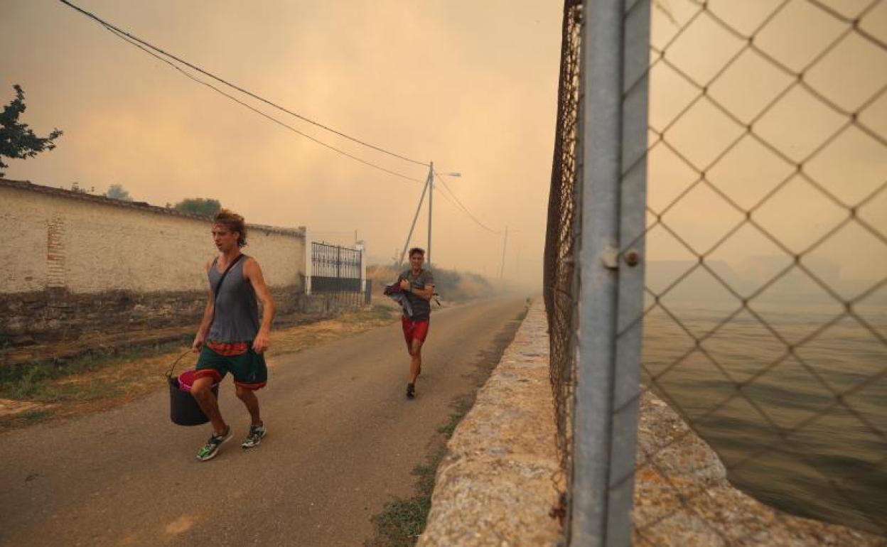 Incendio de Bejís | Detectan a vecinos que se saltan la prohibición y vuelven a sus casas por pistas forestales