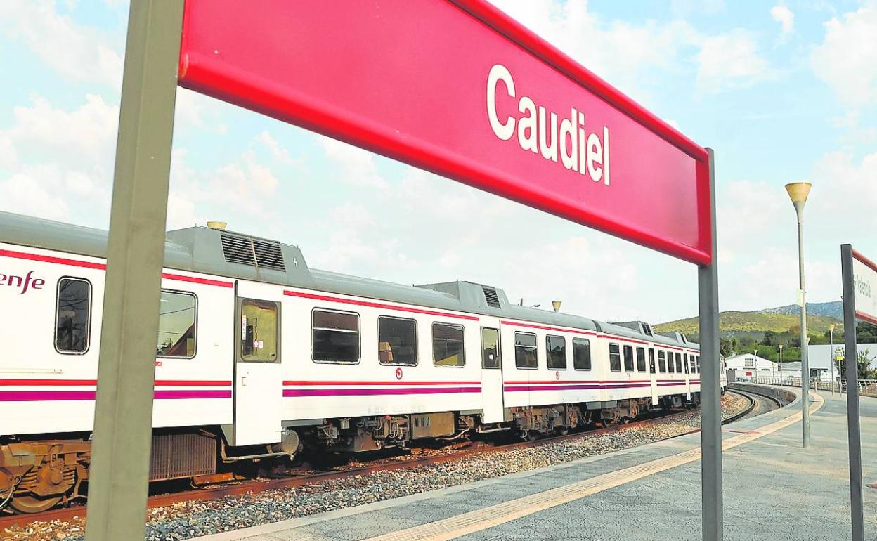 La estación de Caudiel, de la línea ferroviaria Valencia-Zaragoza.