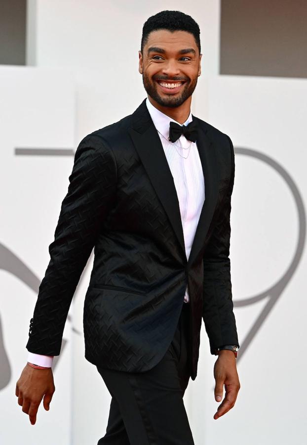 El actor Regé-Jean Page. 