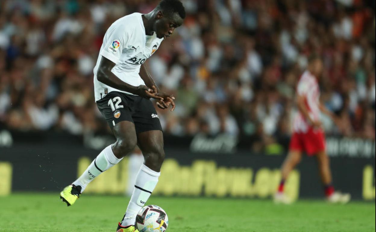 Mouctar Diakhaby, durante el reciente Valencia-Atlético en Mestalla.