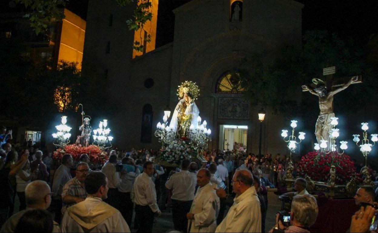 Imágenes de San Roque, Virgen de los Desamparados y Santísimo Cristo de la Pasión, en la visita de la patrona de Valencia en 2019.