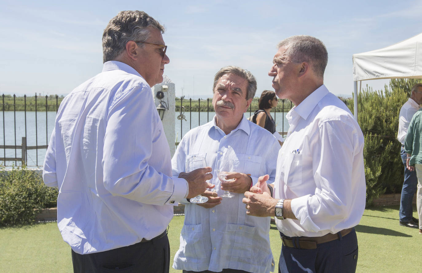 Fotos: Cita de los empresarios valencianos en la Albufera