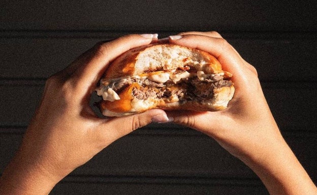 Nace un restaurante virtual donde sólo se puede comer una hamburguesa