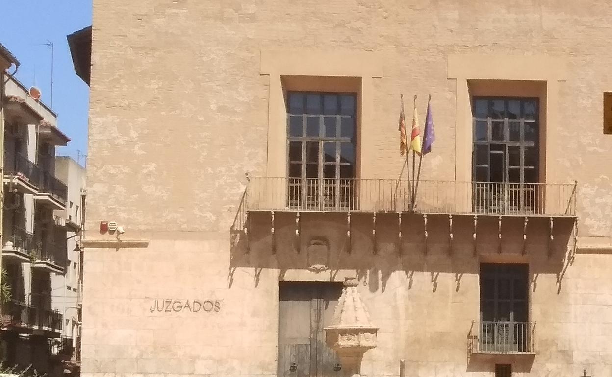 El juzgado de Primera Instancia número 4 de Xàtiva está siguiendo el caso por la custodia de la menor. 