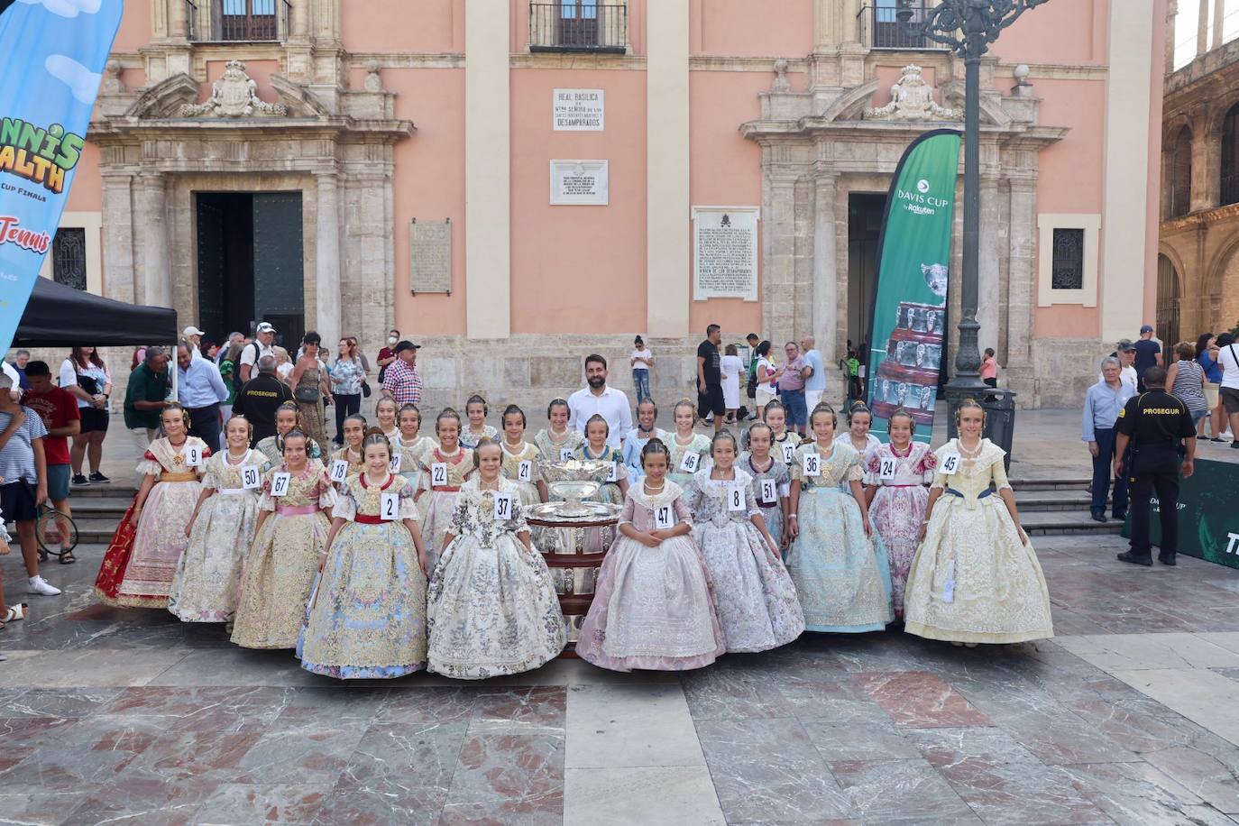 Fotos: Valencia ya busca a sus próximas falleras mayores infantiles en 2023