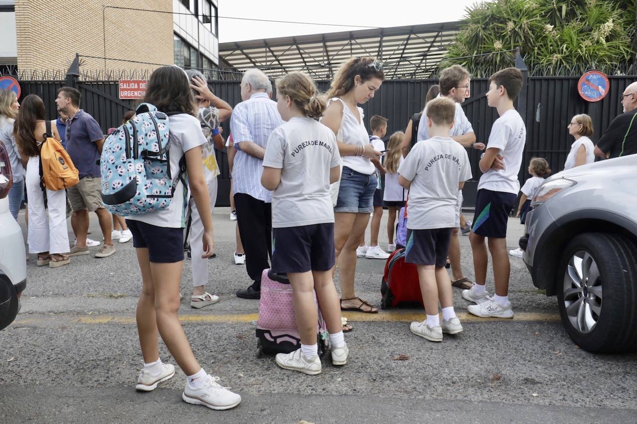 Fotos: Los niños regresan al colegio este lunes 12 de septiembre