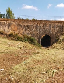 Imagen secundaria 2 - Los trabajos en los Arquets y el tubo en el Camí del Faxardet. 