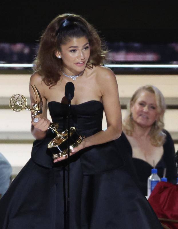 Fotos: Los looks más atractivos y arriesgados de los premios Emmy