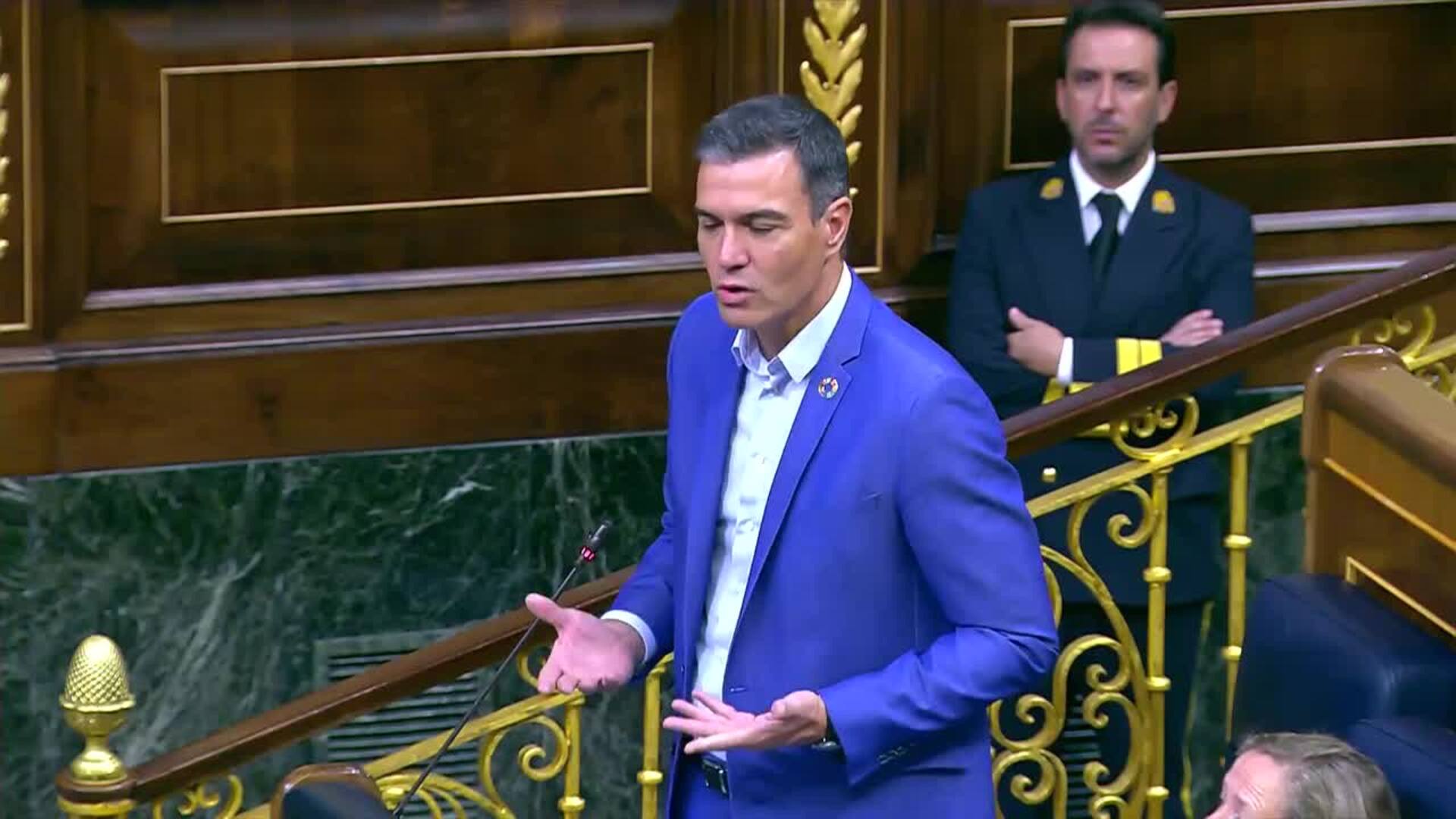 Abascal reta a Sánchez a referéndum sobre nucleares y el presidente acusa de negar crisis climática