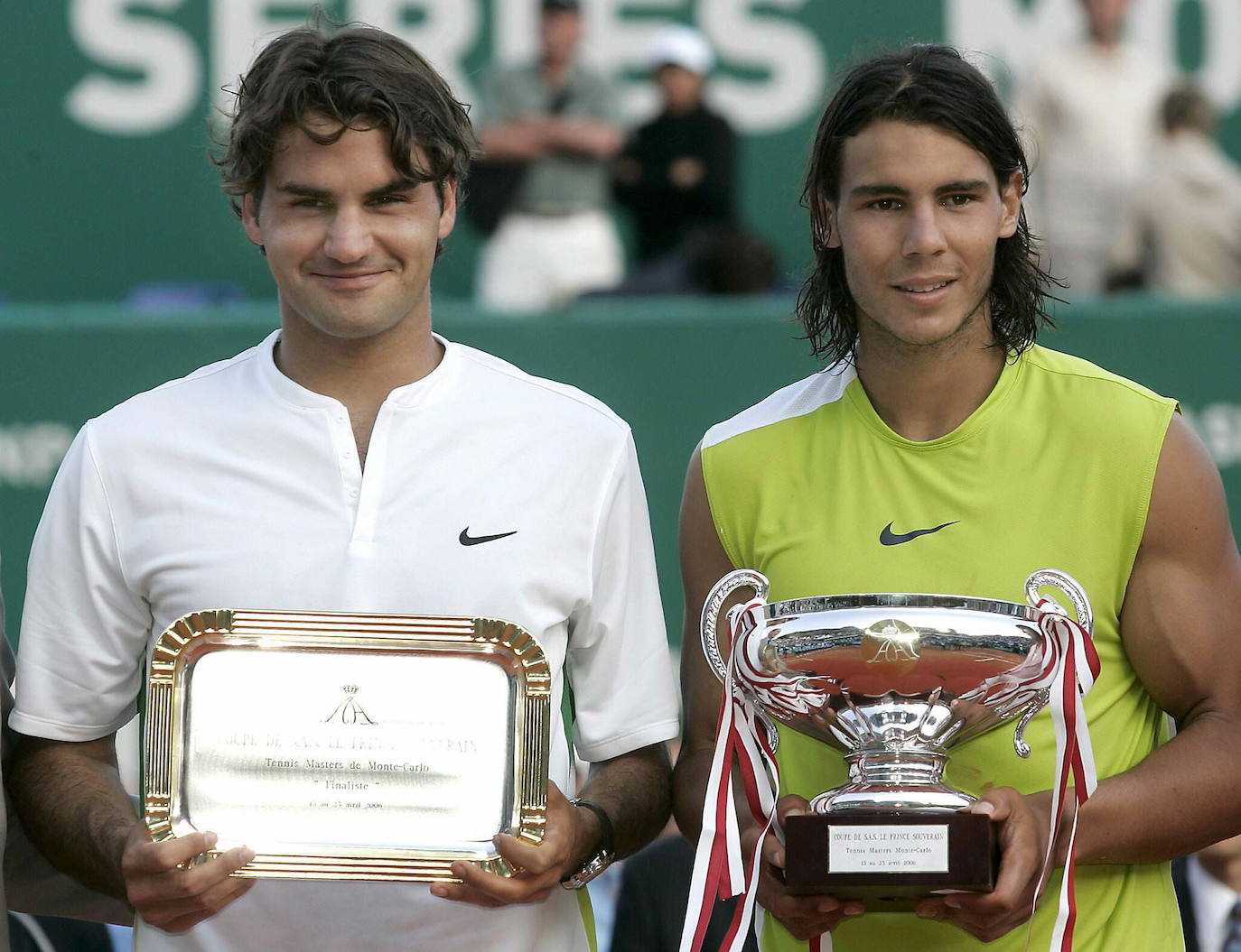 Roger Federer y Rafael Nadal en 2006 tras el ATP de Montecarlo.