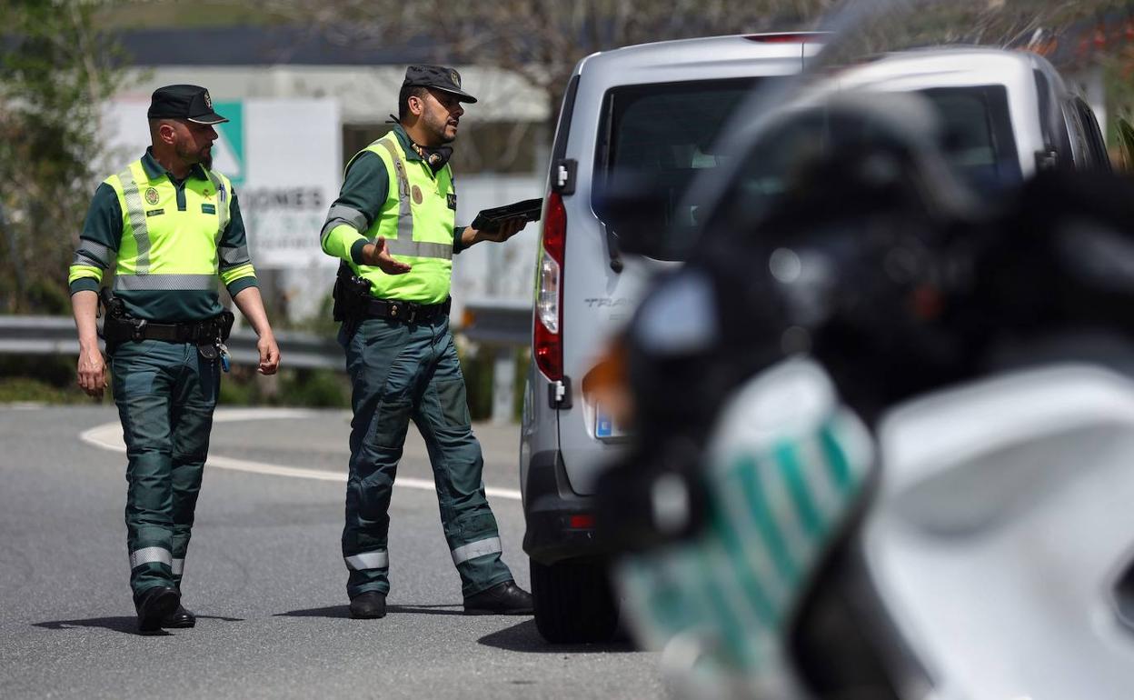 Un control de la Guardia Civil. 