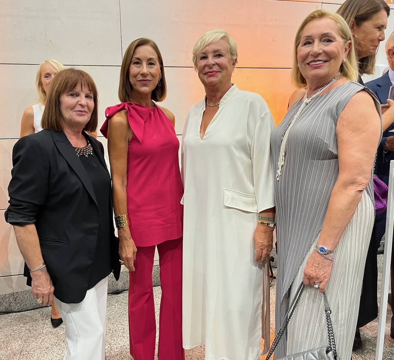 Santi Aguilar, María José Albert, Concha Pérez y Marieli Albert.