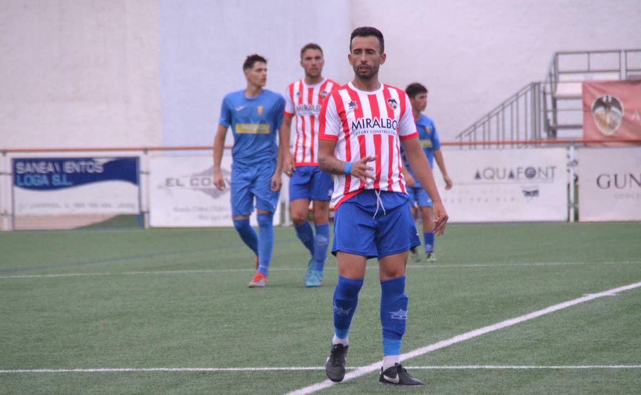 Javi,  jugador del CD Jávea. 