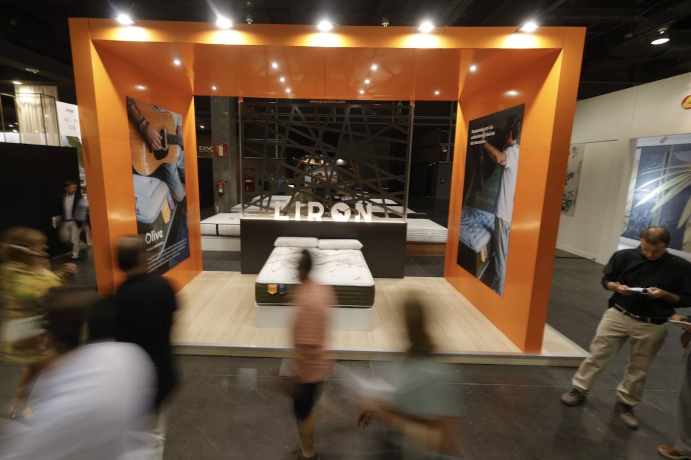 Valencia acoge una edición de récord con profesionales del mueble, iluminación y decoración. En Feria Valencia se dan cita hasta el 23 de septiembre un total 603 empresas y marcas expositoras.