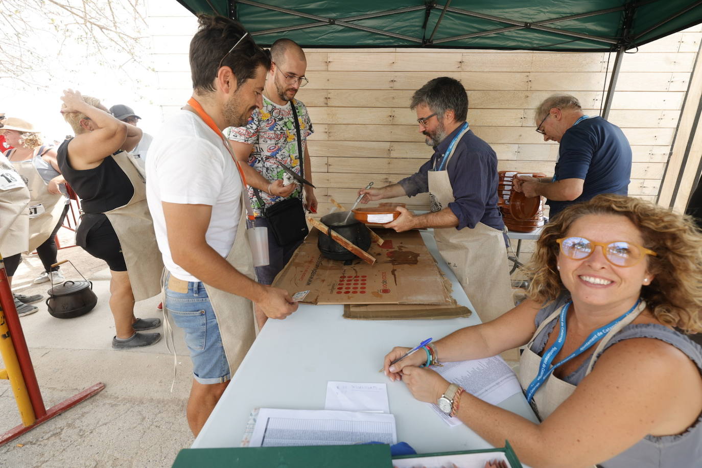 El concurso de allipebre de Catarroja cumple cincuenta años y bate récord con 150 familias o amigos participantes