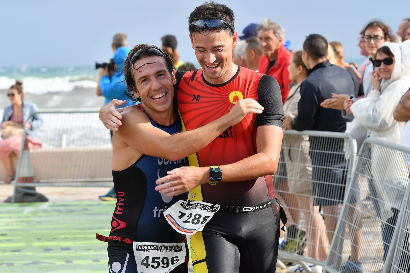 Fotos: Búscate en el triatlón de Xàbia 2022