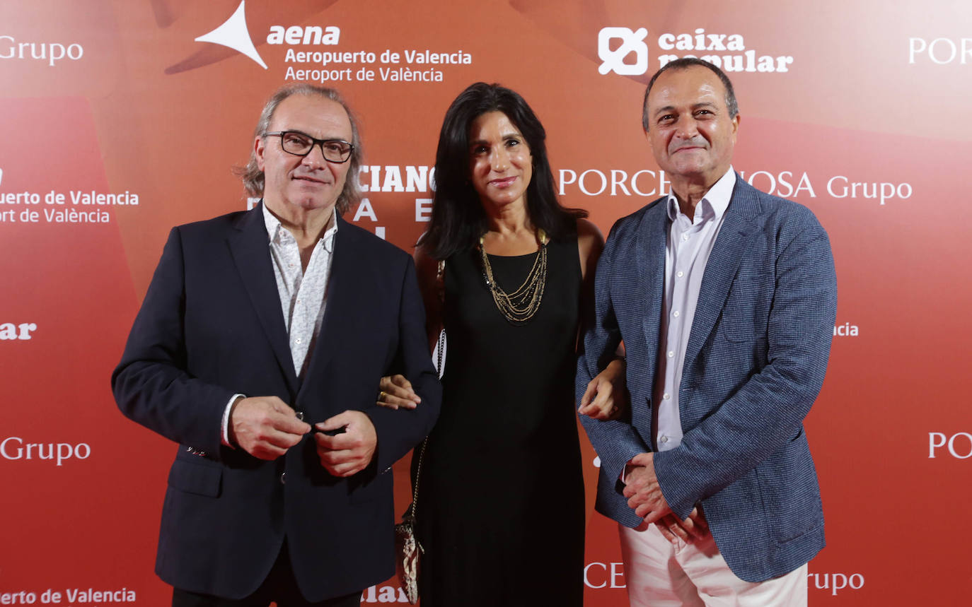 Luis Sendra, decano del Colegio de Arquitectos de la Comunitat, la abogada María José Gratacós y el arquitecto Javier Domínguez.