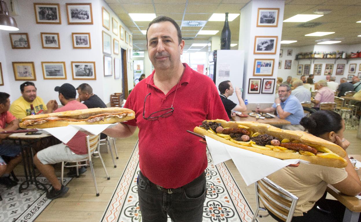 Bocadillos gigantes en La Pascual.