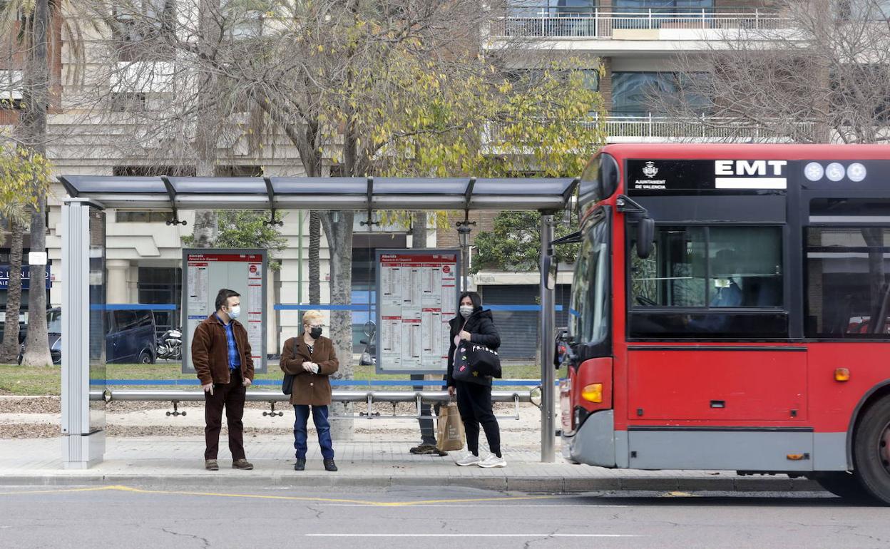 Transporte gratis en Valencia | La EMT también será gratuita para los menores de 30 años hasta final de año