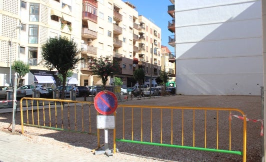 El solar de la calle Francisca Moreno con Ramón Ortega donde se habilitará un parking público. 