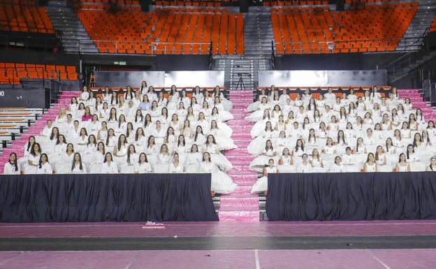 Candidatas mayores e infantiles, en la Fonteta. 