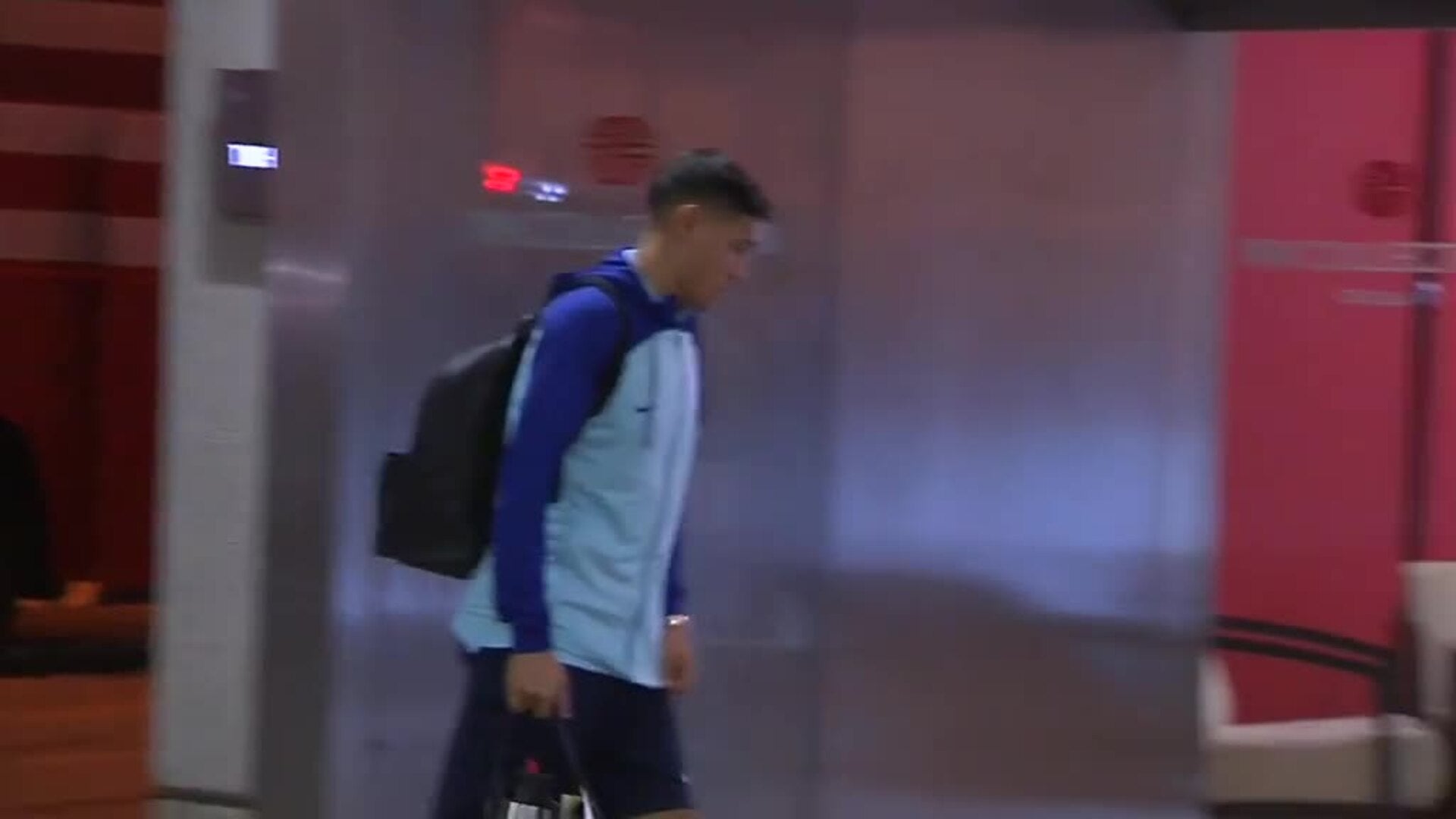 El Atlético lucha por recuperar su identidad ante un Sevilla en horas bajas