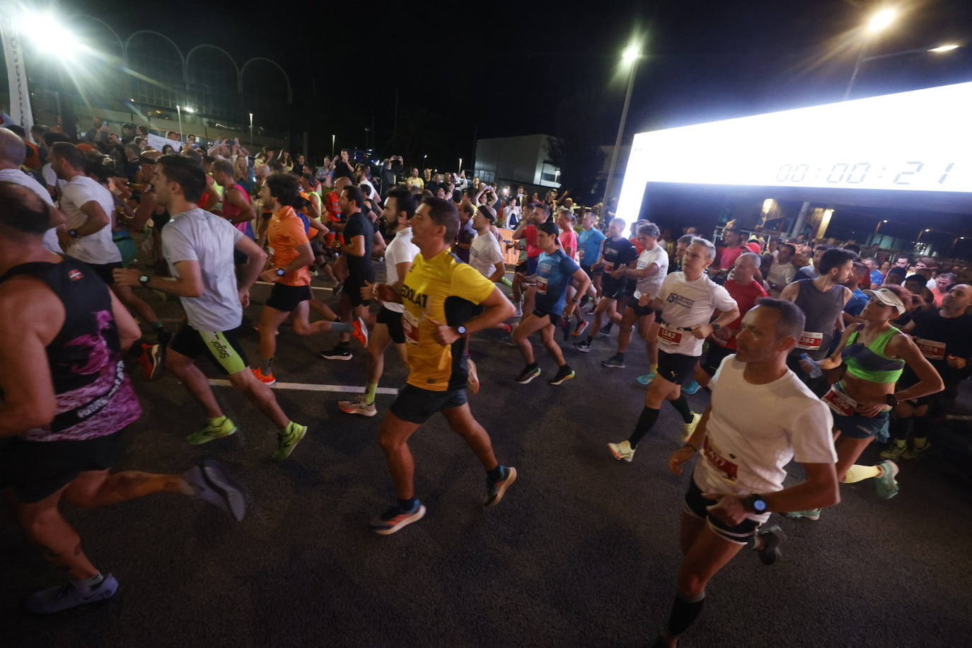 Fotos: Valencia celebra su 15K nocturna 2022