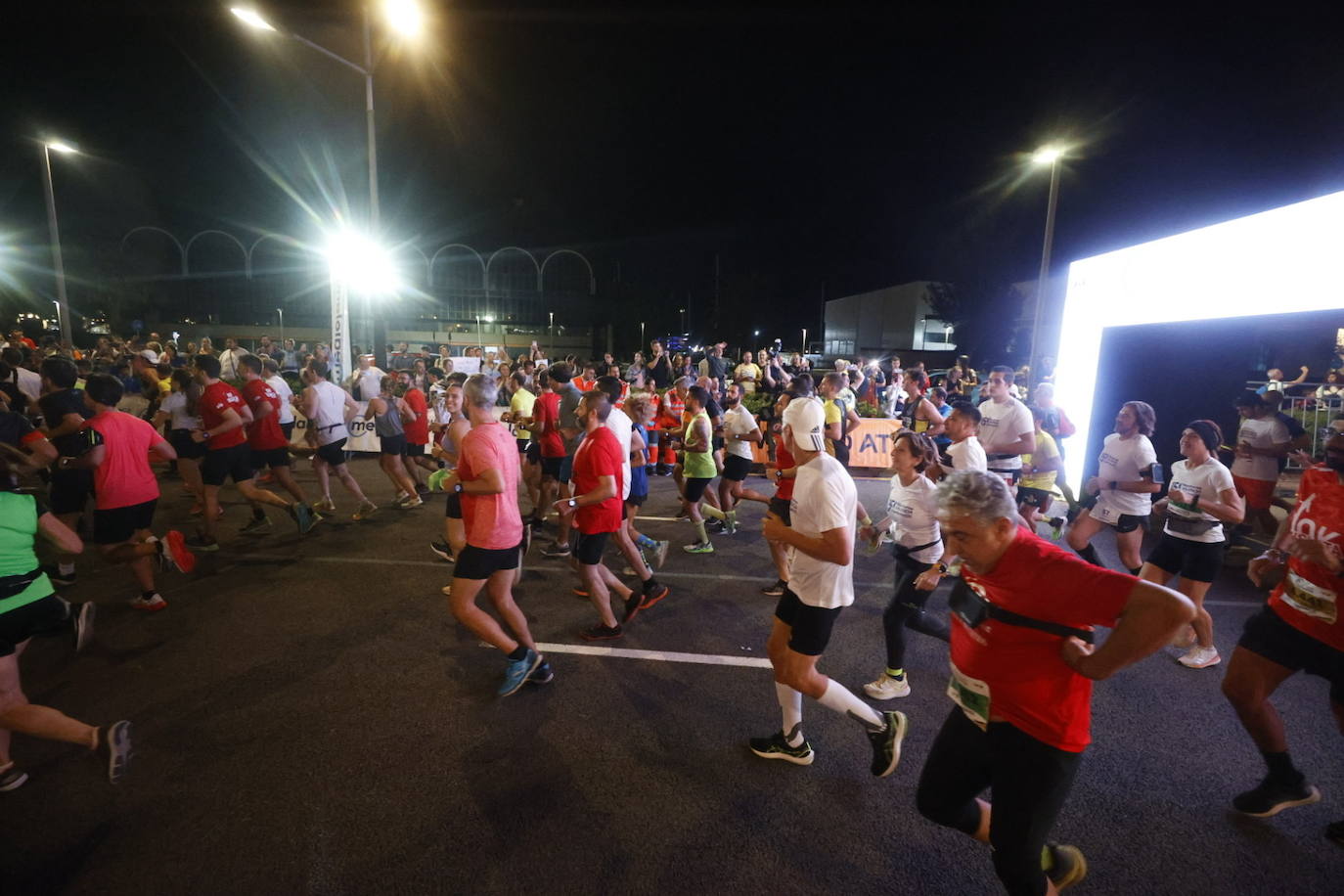 Fotos: Valencia celebra su 15K nocturna 2022