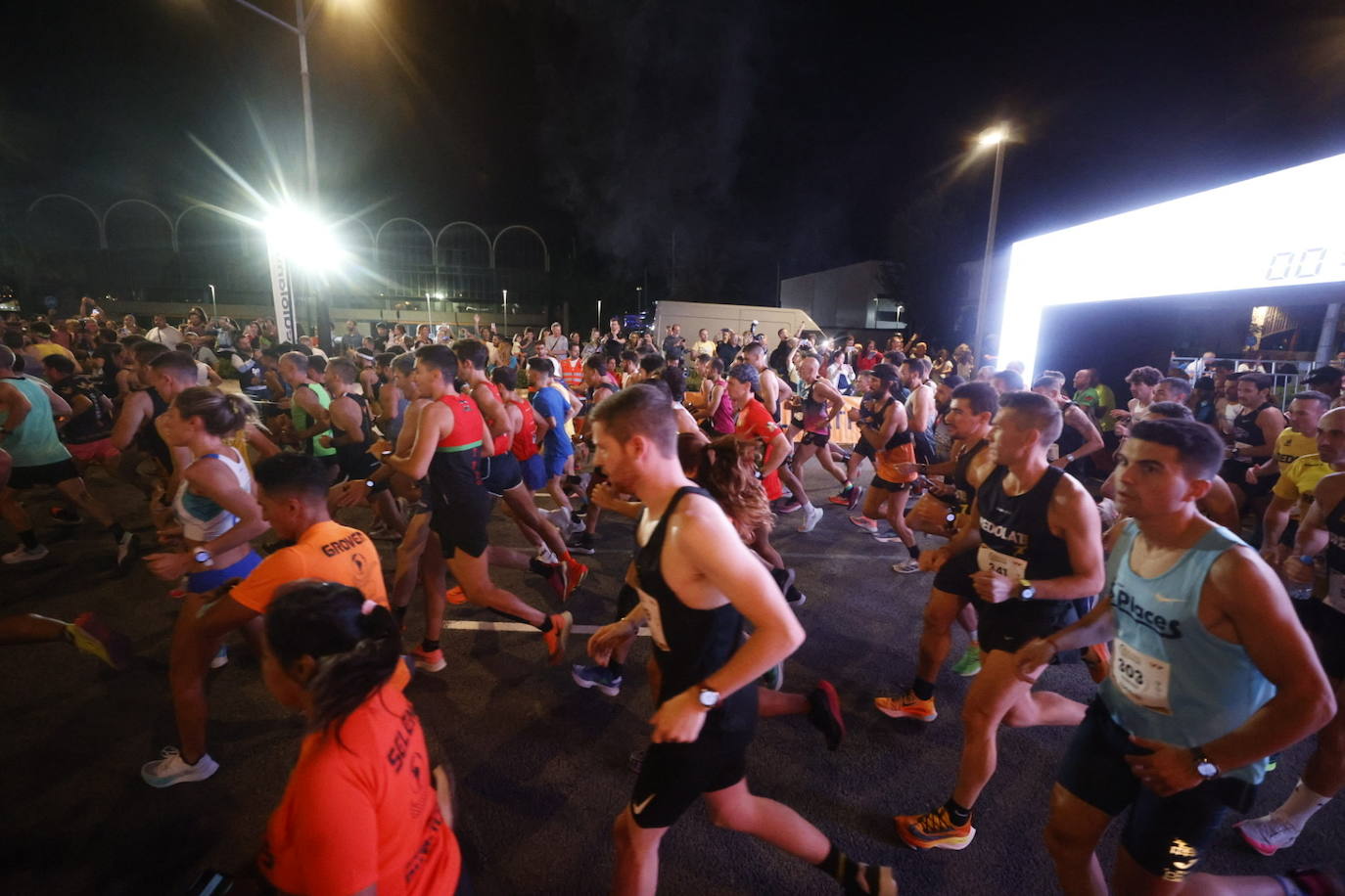 Fotos: Valencia celebra su 15K nocturna 2022