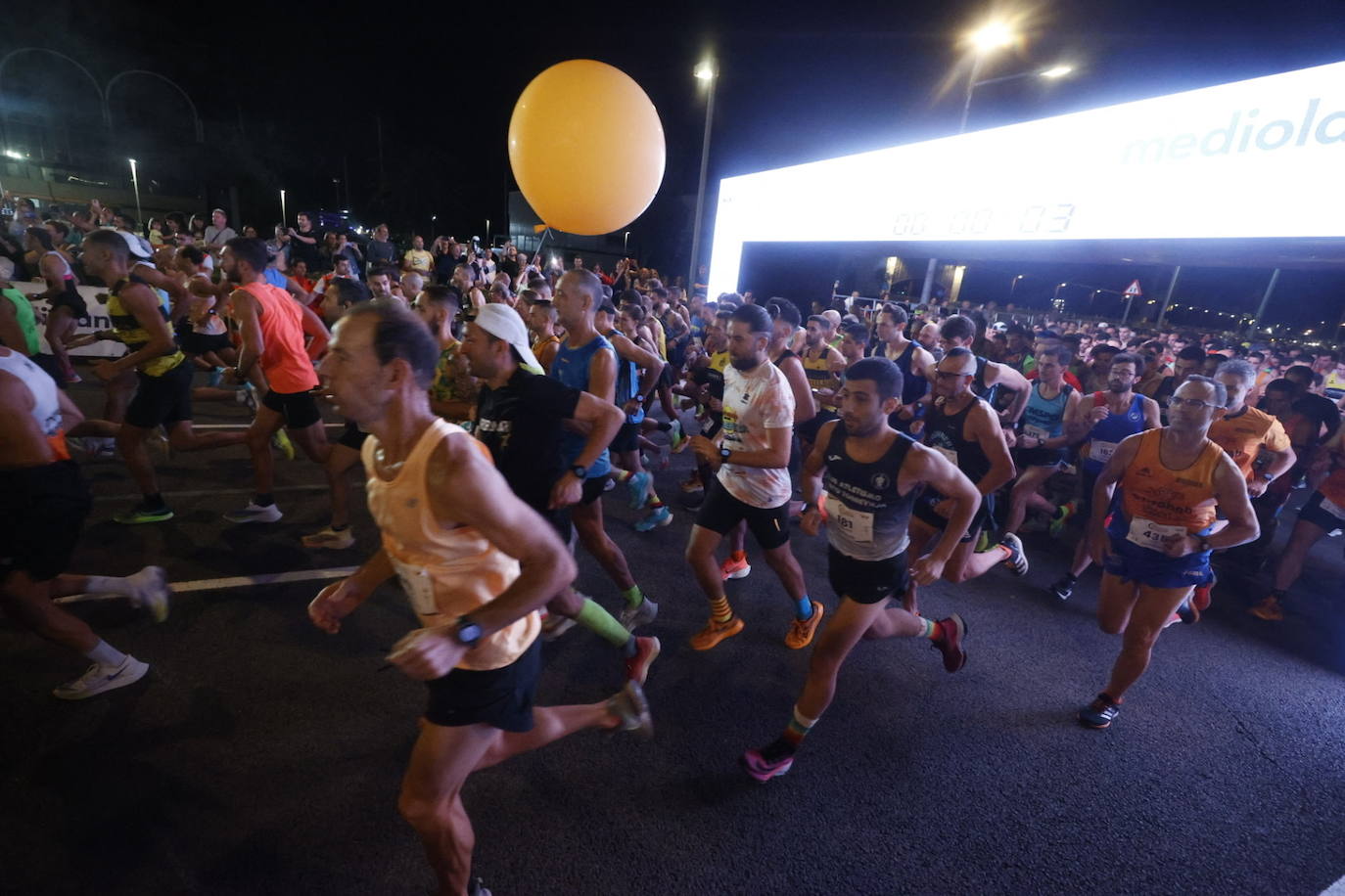 Fotos: Valencia celebra su 15K nocturna 2022