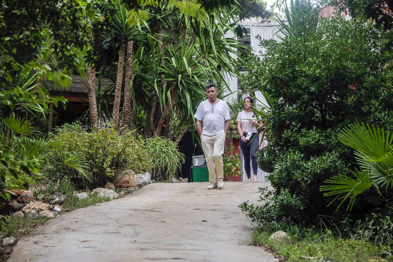 Fotos: Así está la casa de Francis Montesinos que han asaltado dos encapuchados
