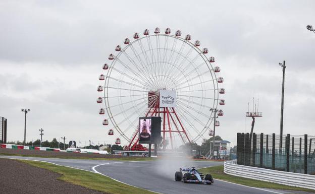 Imagen del Alpine de Fernando Alonso en el circuito de Suzuka. 