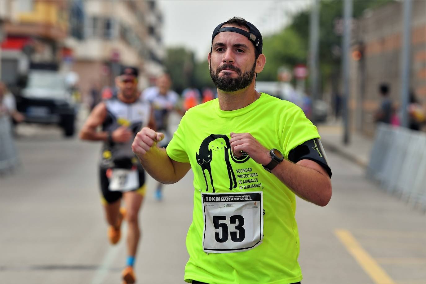 Los corredores en la 10K de Massamagrell.